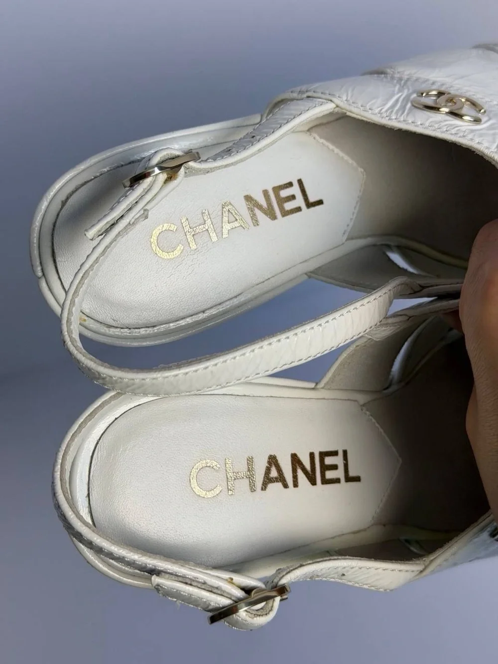 Chanel Pre-Fall 2023 Paris-Dakar Runway White Patent Leather Platform Slingback